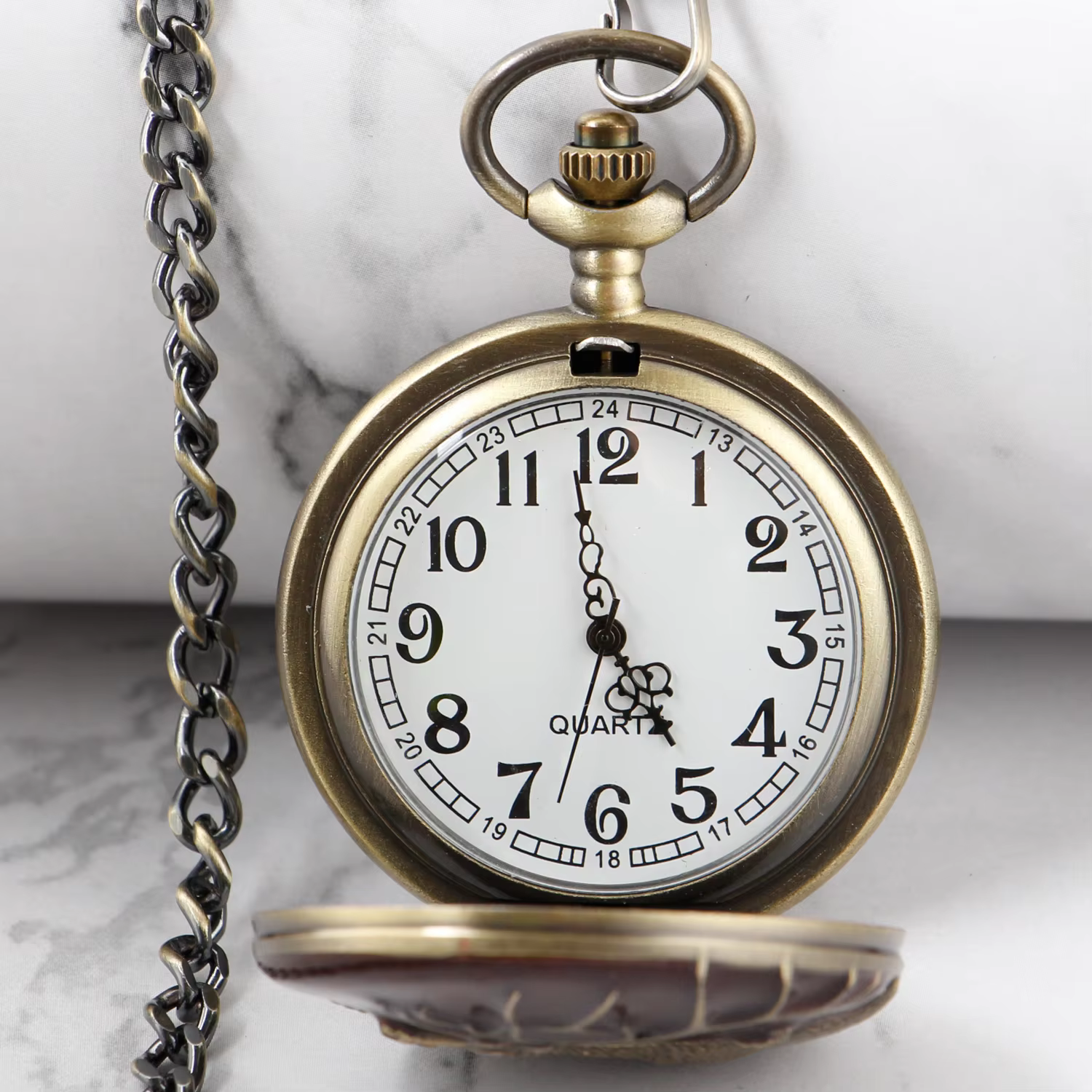 2023 New Casual Vintage Pocket Watch Elk Carved Men's Women Quartz Necklace Pendant Pocket FOB Watch Steampunk Gifts reloj