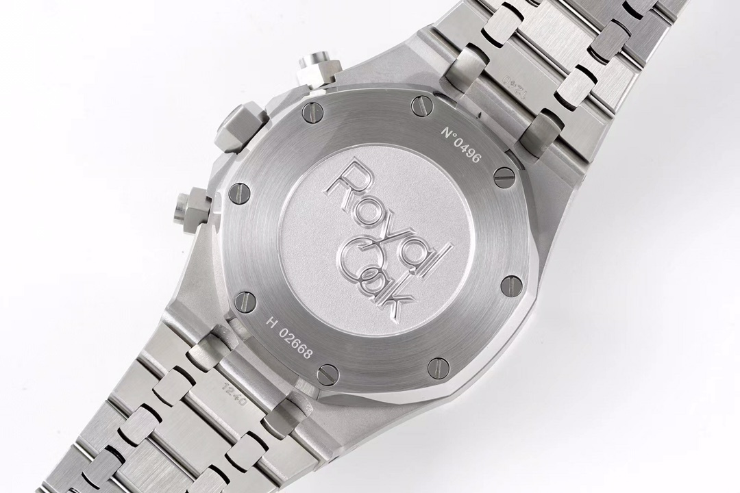Audemars Piguet Royal Oak Series 26240ST.OO.1320ST.05, Blue Dial, 41mm size.