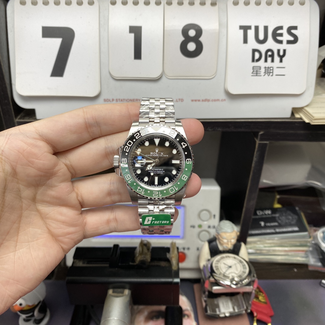 Rolex GMT-Master II series m126720vtnr-0002, Black-Green Bezel