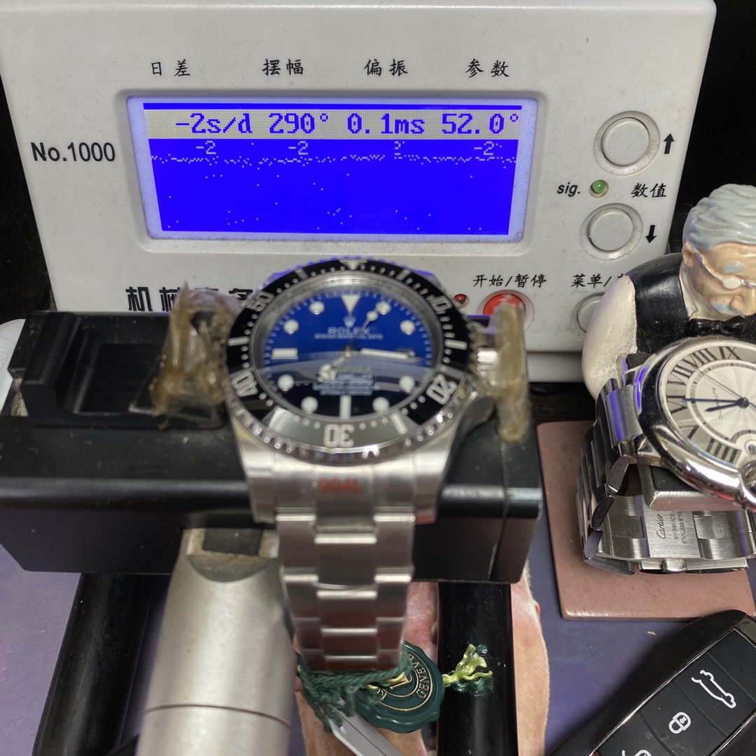 Rolex Sea-Dweller series m136660-0003, Gradient Blue Dial