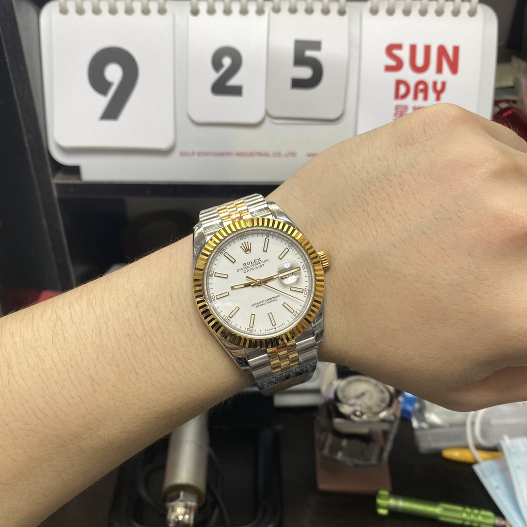 Rolex Datejust series m126333-0016, Two-Tone Gold Case White Dial with Stick Hour Markers, 41mm size.