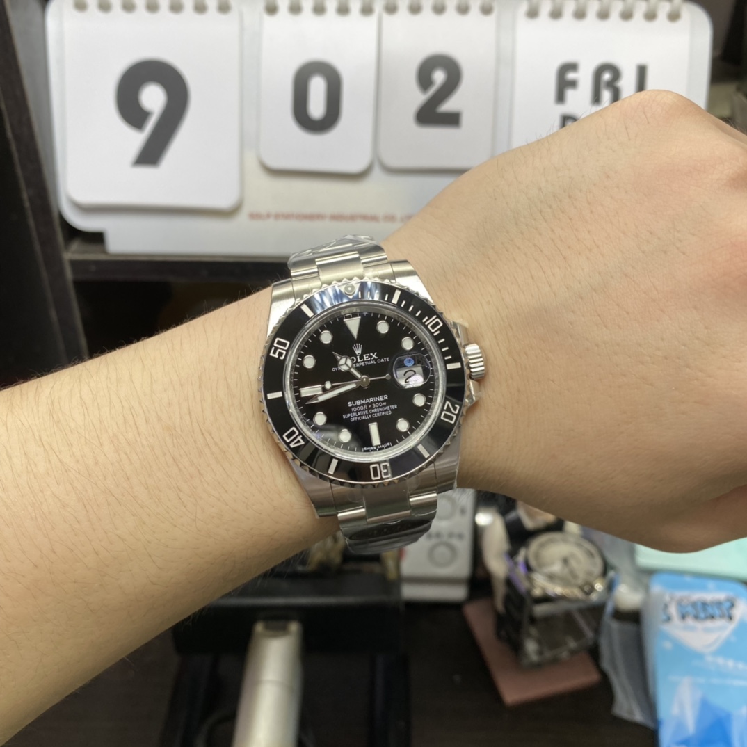 Rolex Submariner Series 116610LN-0001, Black Dial Black Ghost, 40mm size.