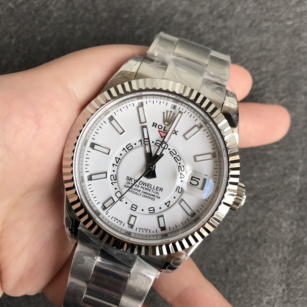 Rolex SKY-DWELLER series white Dial Steel Bracelet ,Month Date and GMT Dual Time Zone Functions, 42mm Size.