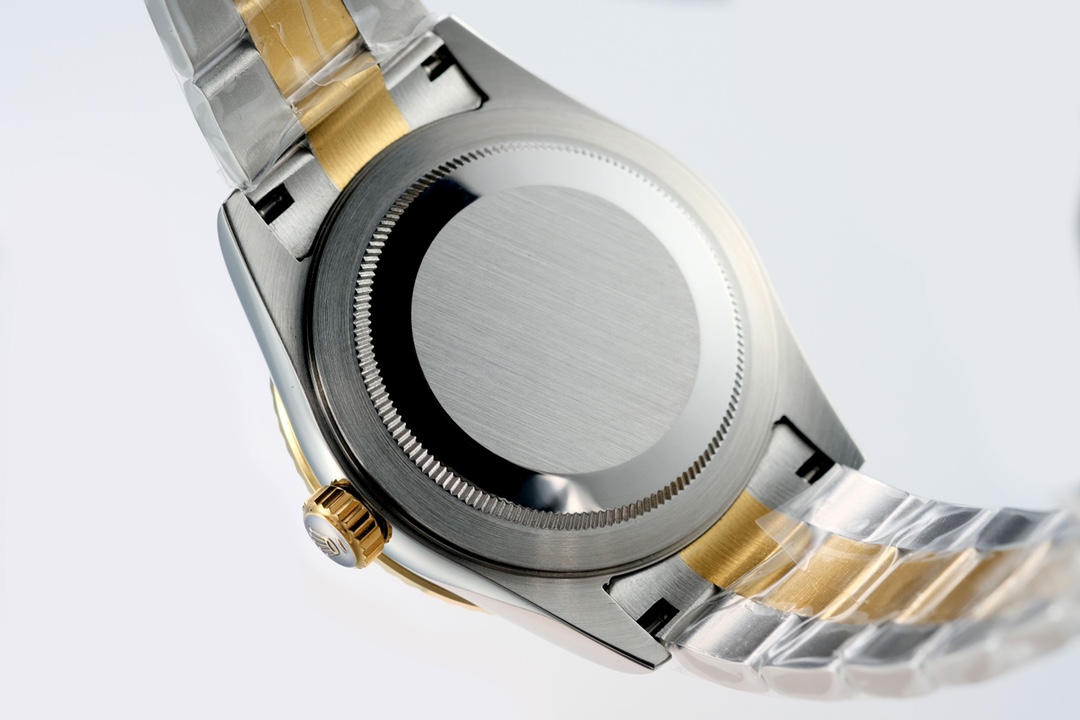Rolex SKY-DWELLER series white Dial 18k gold brezel,  18k gold-Steel Bracelet ,Month Date and GMT Dual Time Zone Functions, 42mm Size.
