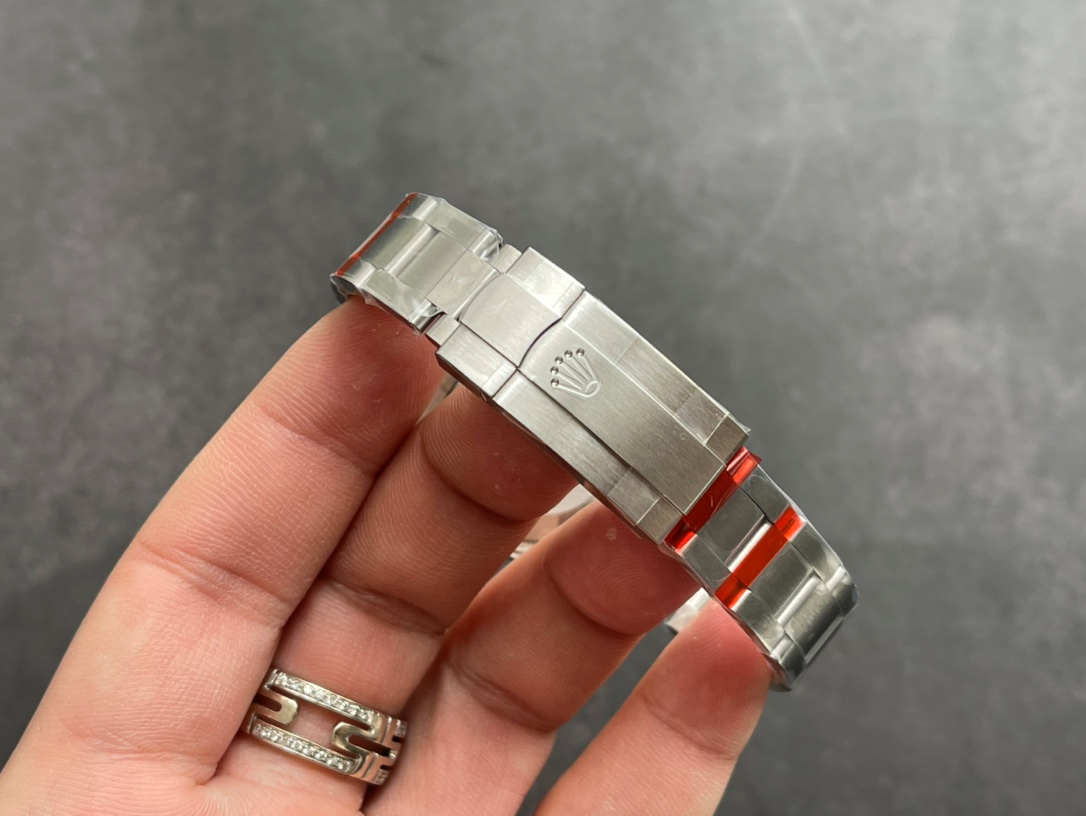 Rolex Oyster Perpetual Series m126000-0001 Watch31mm